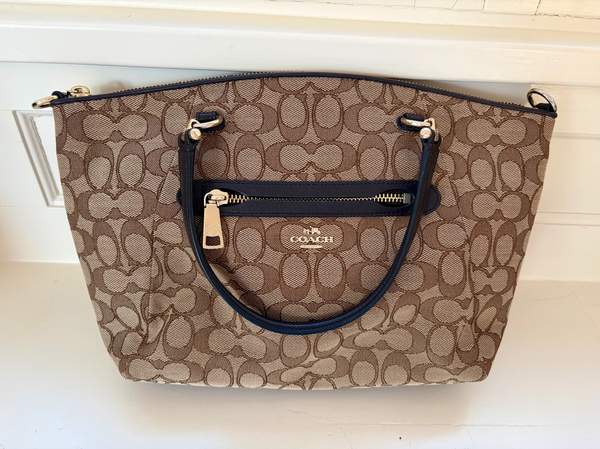 Vintage Coach signature tote navy handles