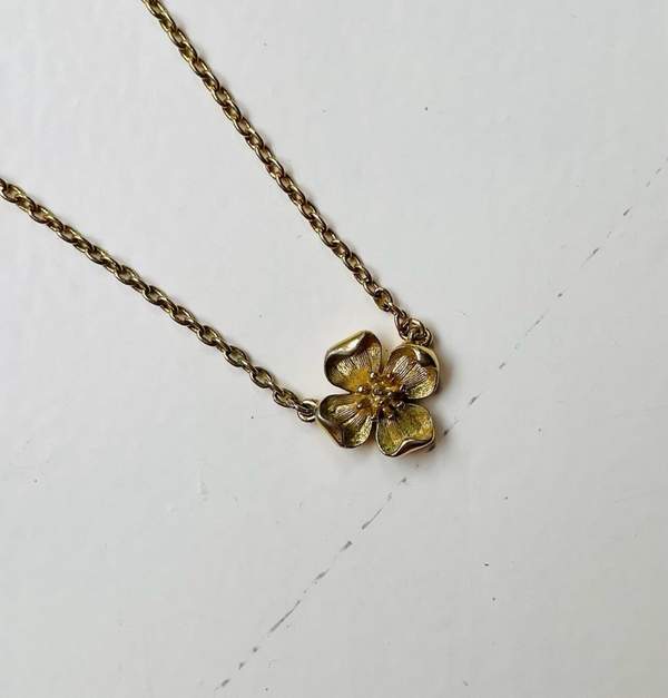 Vintage gold flower necklace