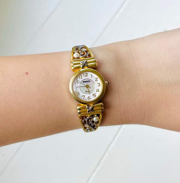Vintage ladies bracelet watch on wrist